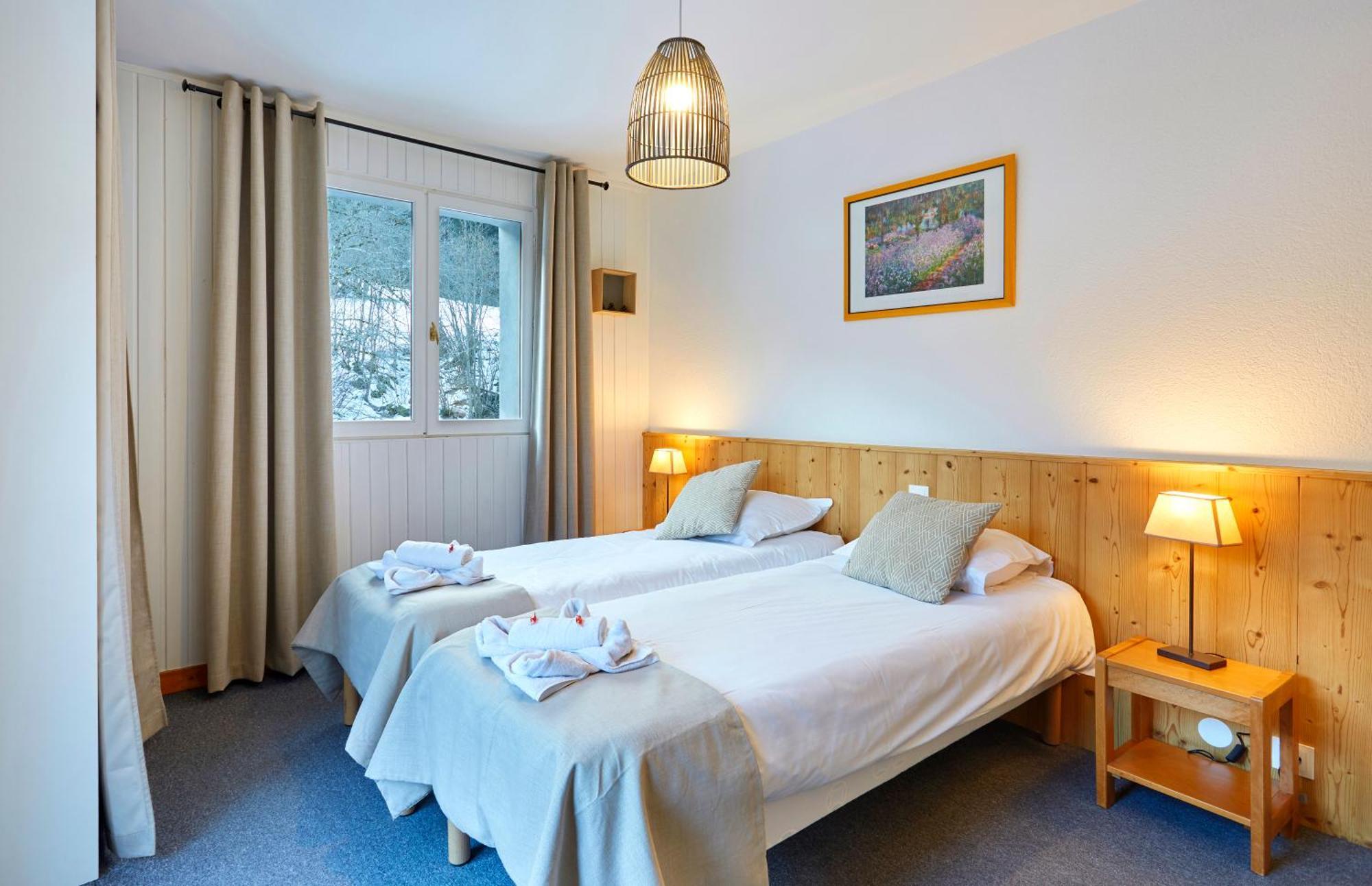Hotel Eliova L'Eau Vive Châtel Eksteriør bilde